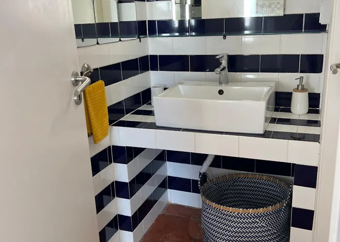 Sardine Sanctuary - The Holiday home Ferrel (Leiria)